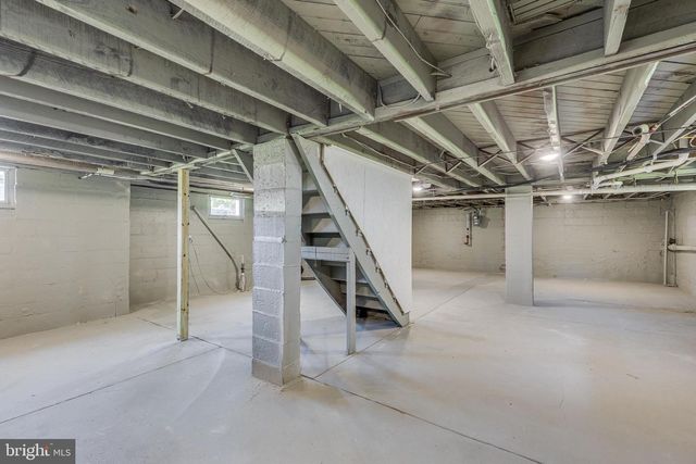 408 MARNE HWY, Hainesport, NJ 08036