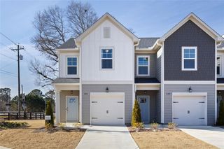 71 W Felton Road 137, Cartersville, GA 30120