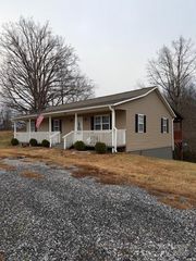5542 Old Shelby Road, Hickory, NC 28602