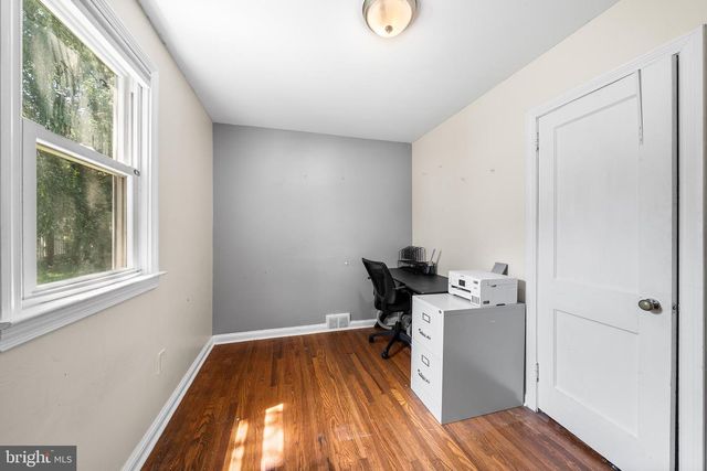 124 N LINE RD, Newtown Square, PA 19073