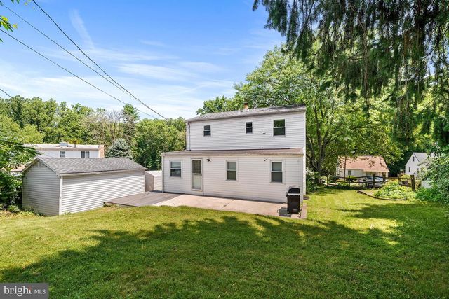 124 N LINE RD, Newtown Square, PA 19073