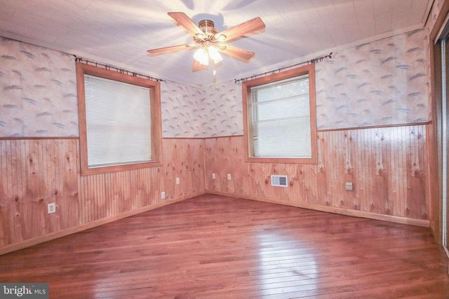 1037 DOCKSER DR, Crownsville, MD 21032