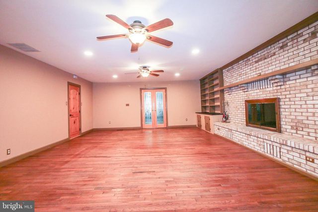 1037 DOCKSER DR, Crownsville, MD 21032
