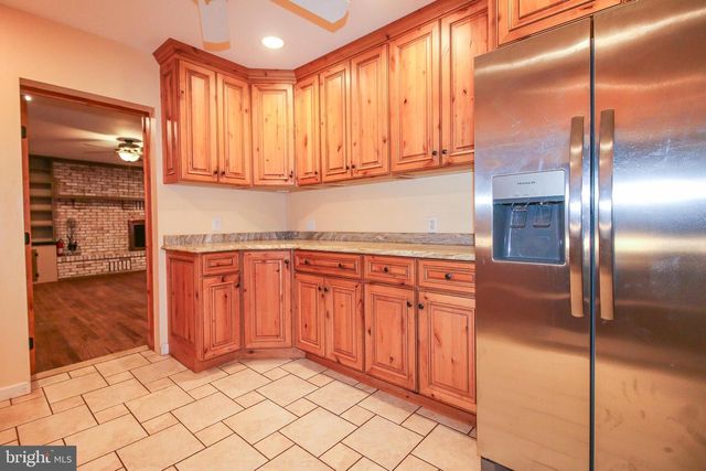 1037 DOCKSER DR, Crownsville, MD 21032