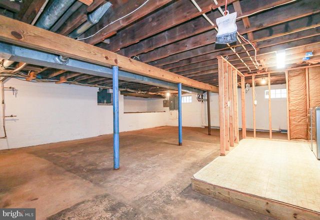 1037 DOCKSER DR, Crownsville, MD 21032
