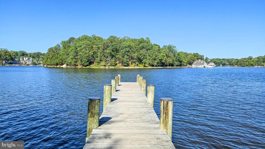 1037 DOCKSER DR, Crownsville, MD 21032