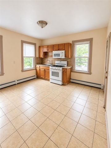 66 Goddard Street 3, Providence, RI 02908