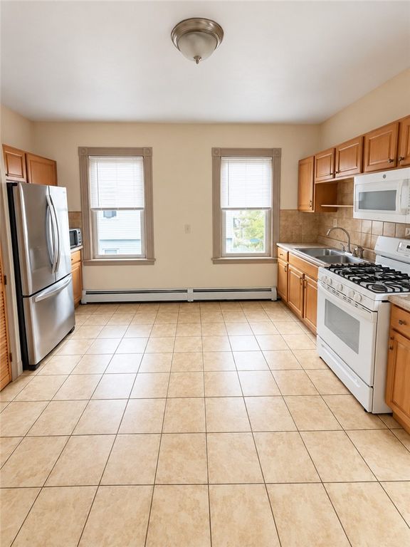 66 Goddard Street 3, Providence, RI 02908