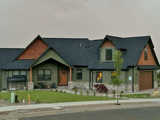 530 Bella Vista Loop, Klamath Falls, OR 97601