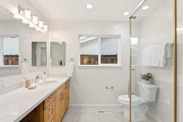 2157 Harkins Avenue, Menlo Park, CA 94025