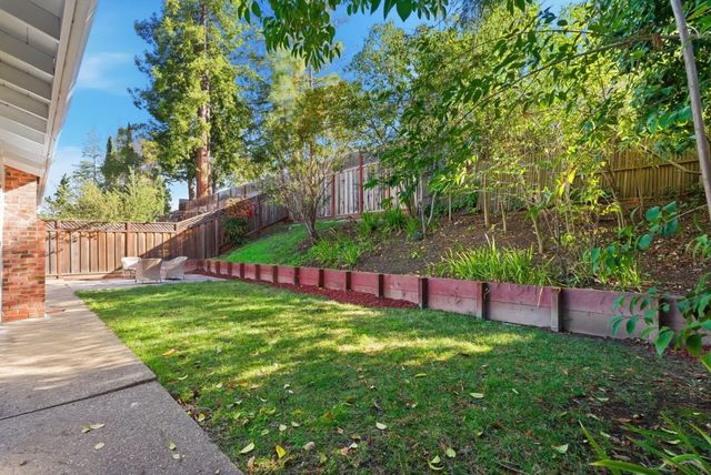 2157 Harkins Avenue, Menlo Park, CA 94025