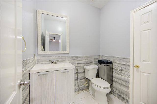 9351 Royal Way, Houston, TX 77083