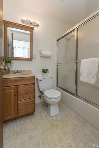 12432 Glennoble Drive, Maryland Heights, MO 63043