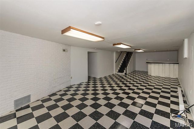 12432 Glennoble Drive, Maryland Heights, MO 63043