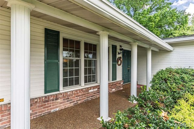 12432 Glennoble Drive, Maryland Heights, MO 63043