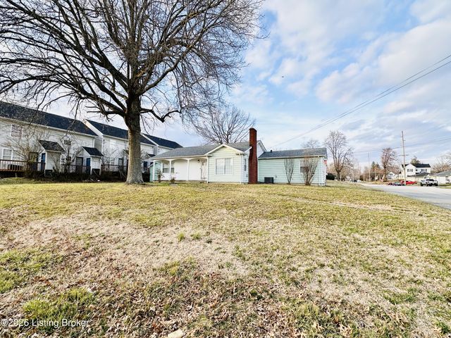 303 W Market St, Leitchfield, KY 42754