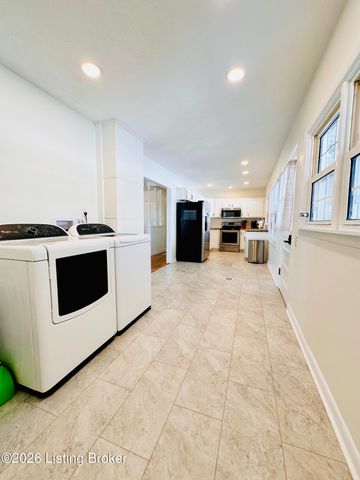 303 W Market St, Leitchfield, KY 42754