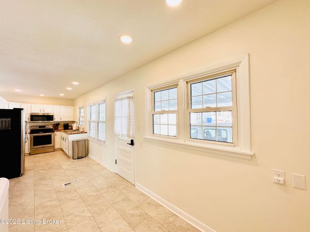 303 W Market St, Leitchfield, KY 42754