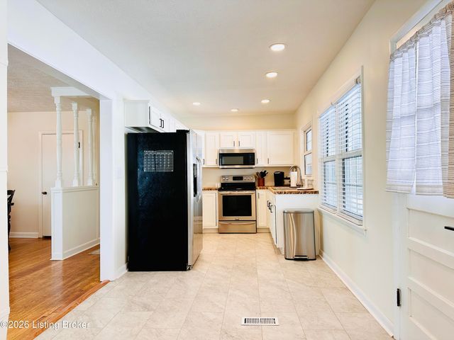 303 W Market St, Leitchfield, KY 42754