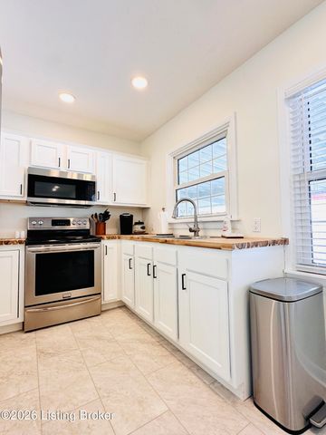 303 W Market St, Leitchfield, KY 42754