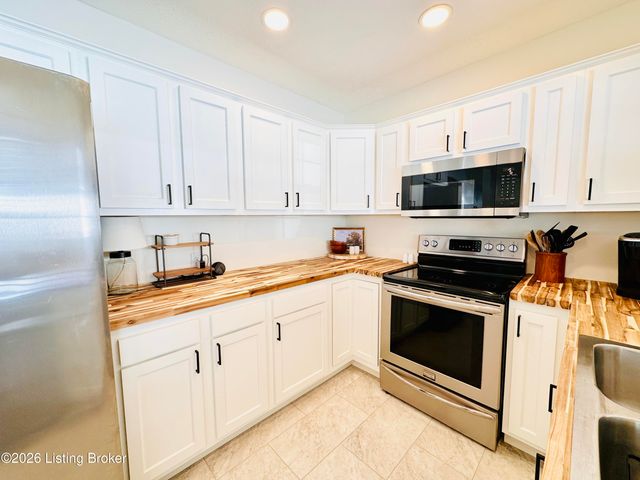 303 W Market St, Leitchfield, KY 42754