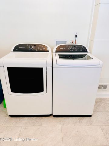 303 W Market St, Leitchfield, KY 42754