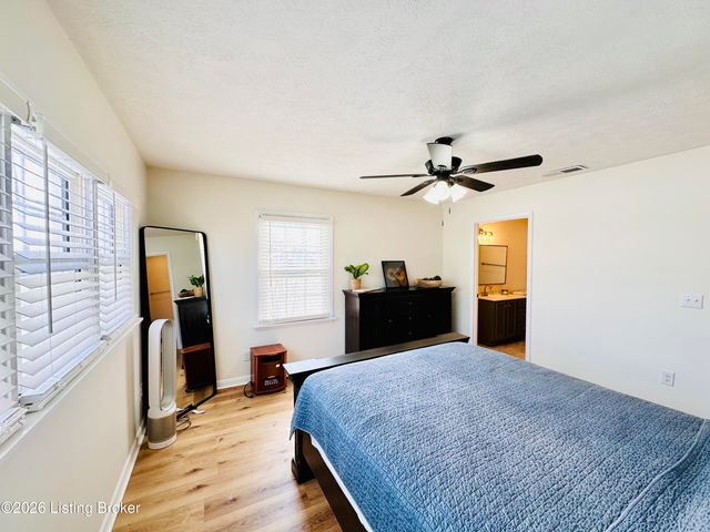 303 W Market St, Leitchfield, KY 42754