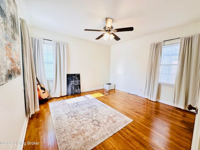 303 W Market St, Leitchfield, KY 42754