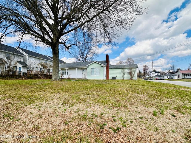 303 W Market St, Leitchfield, KY 42754