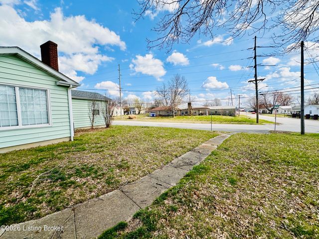 303 W Market St, Leitchfield, KY 42754