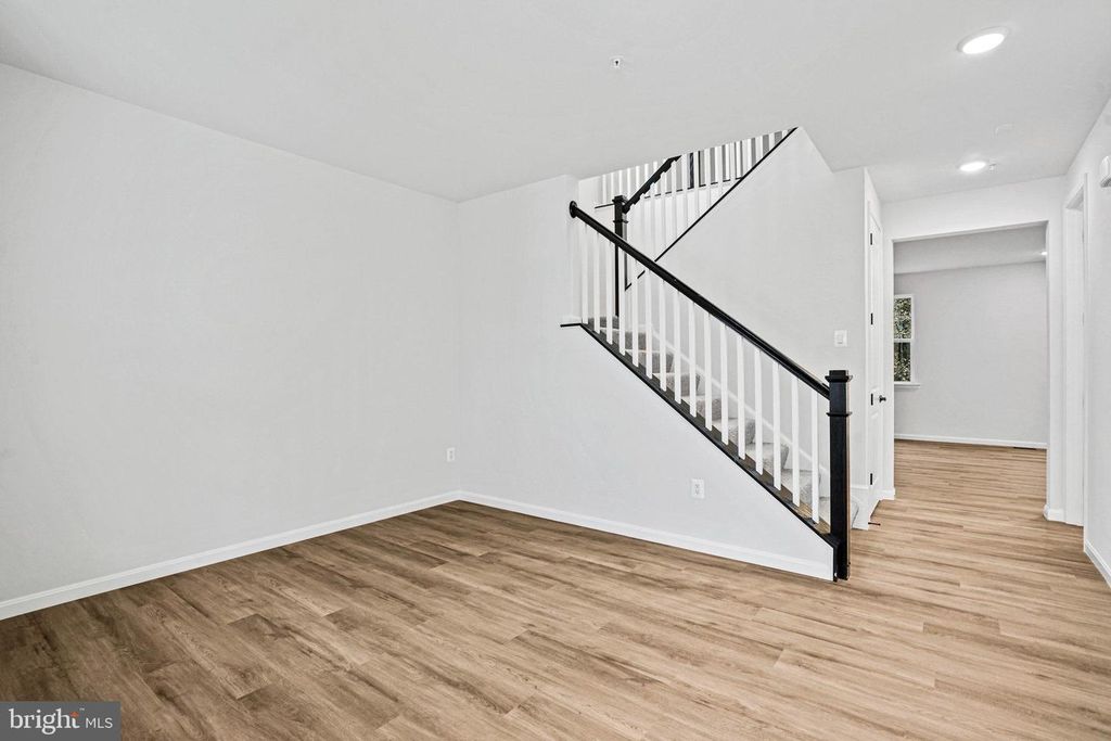 Image 5 of property listing at 88 CATALPA DR, North East, MD 21901