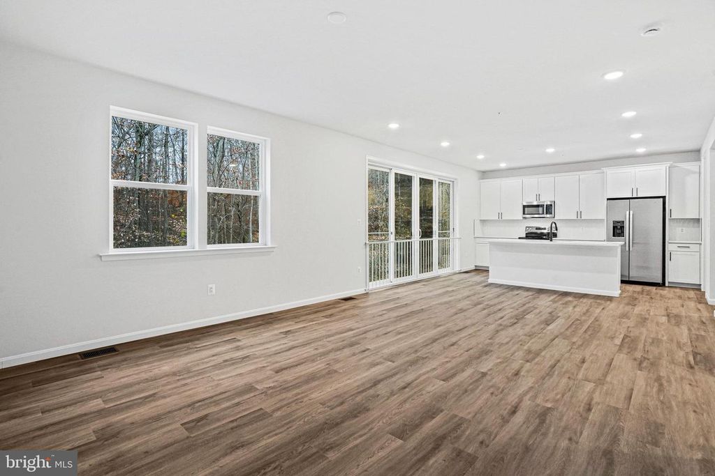 Image 8 of property listing at 88 CATALPA DR, North East, MD 21901