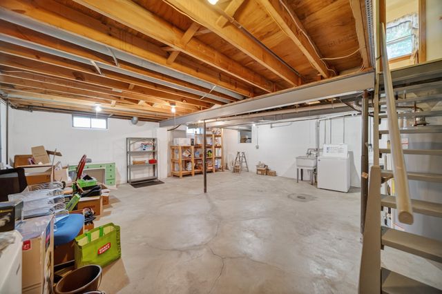 2901 PRESTA Court, Erie, PA 16506