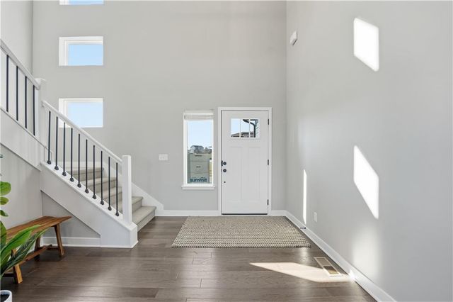 1110 Sendera Trail, Raymore, MO 64083