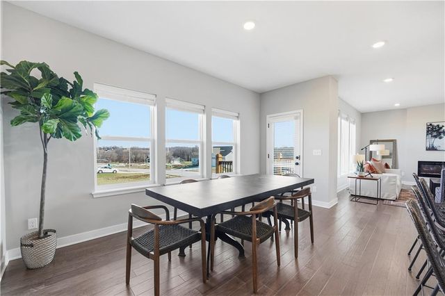 1110 Sendera Trail, Raymore, MO 64083