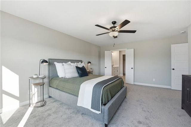 1110 Sendera Trail, Raymore, MO 64083