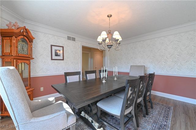 46 Hidden Pond Drive, Doylestown, OH 44230