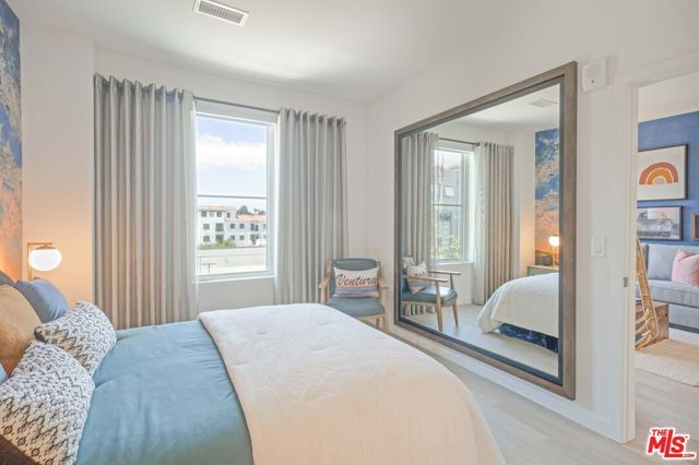 160 S Ventura Avenue 160-401, Ventura, CA 93001