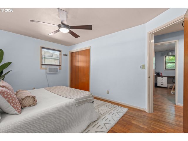 880 HUGHES St, Eugene, OR 97402
