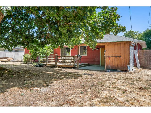 880 HUGHES St, Eugene, OR 97402