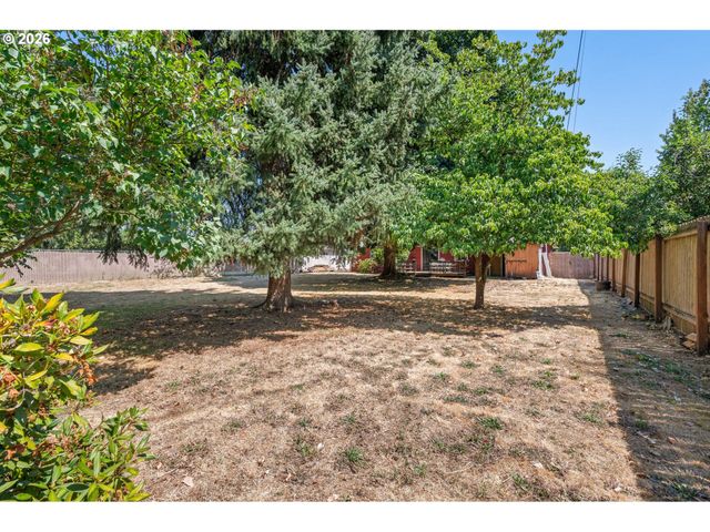 880 HUGHES St, Eugene, OR 97402
