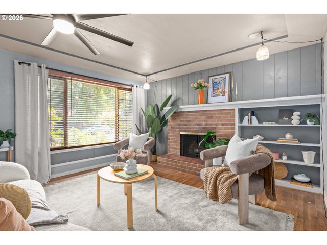 880 HUGHES St, Eugene, OR 97402