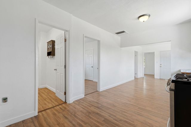 12557 Avenue 406, Cutler, CA 93615