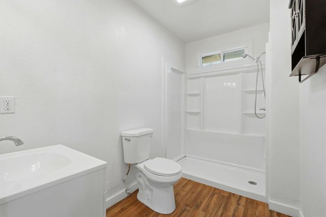 12557 Avenue 406, Cutler, CA 93615