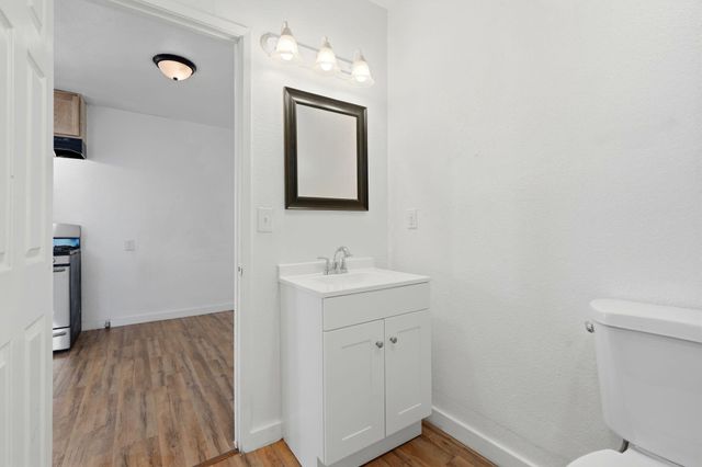 12557 Avenue 406, Cutler, CA 93615