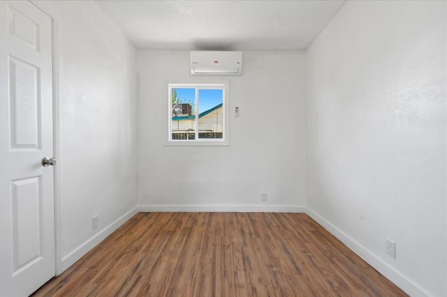 12557 Avenue 406, Cutler, CA 93615