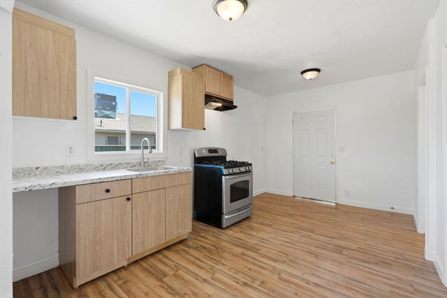 12557 Avenue 406, Cutler, CA 93615