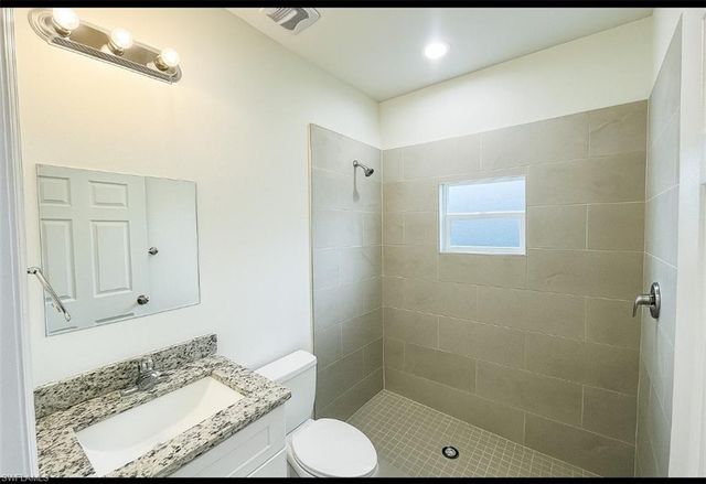 4105 19th ST SW, Lehigh Acres, FL 33976