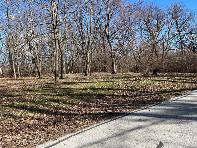 12421 S 83rd Avenue, Palos Park, IL 60464