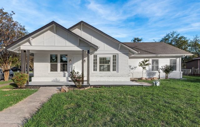 2003 Walnut Street, Greenville, TX 75401